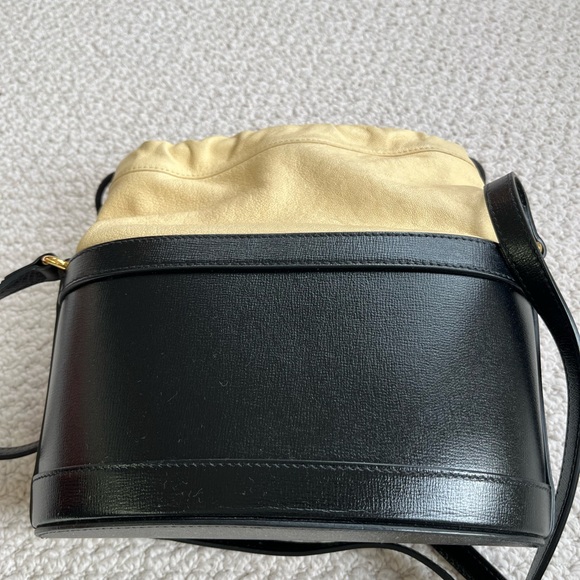 Gucci Horsebit Drawstring Bucket Bag❣️ - Picture 6 of 9